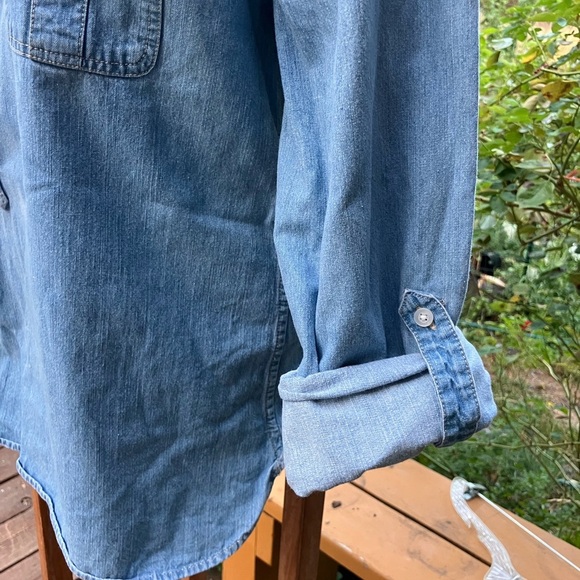 Talbots Blue Denim convertible sleeve Henley women’s Shirt M - Picture 5 of 8